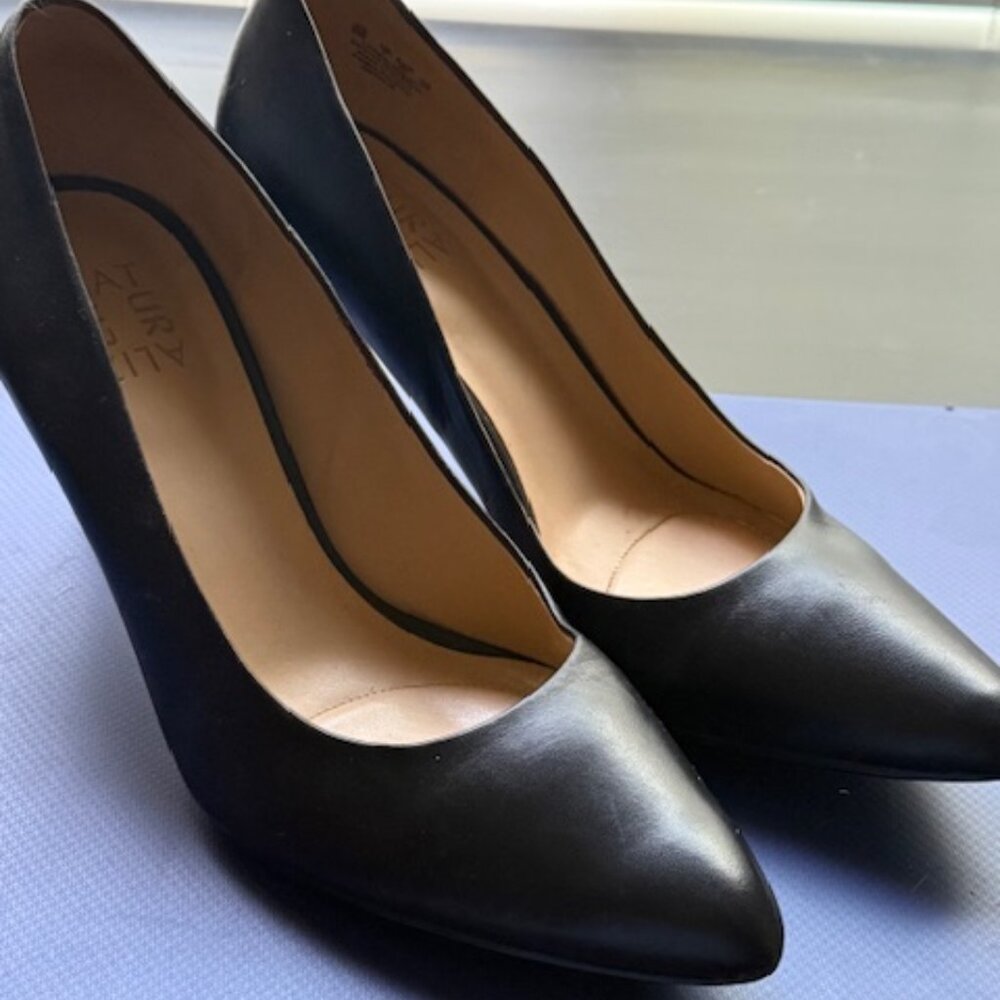 Naturalizer Natalie Leather Pumps 9W